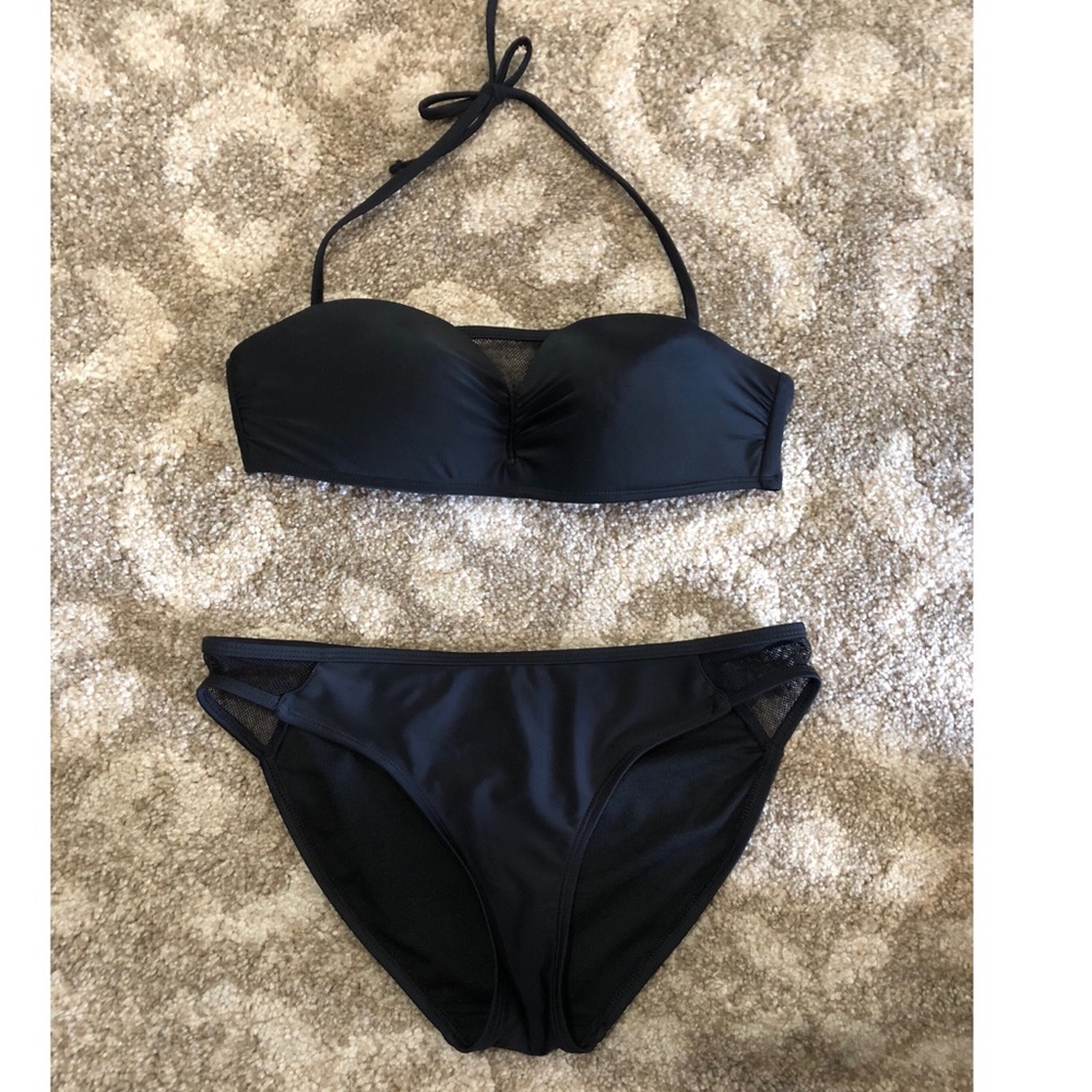 New black 2 piece bikini size medium